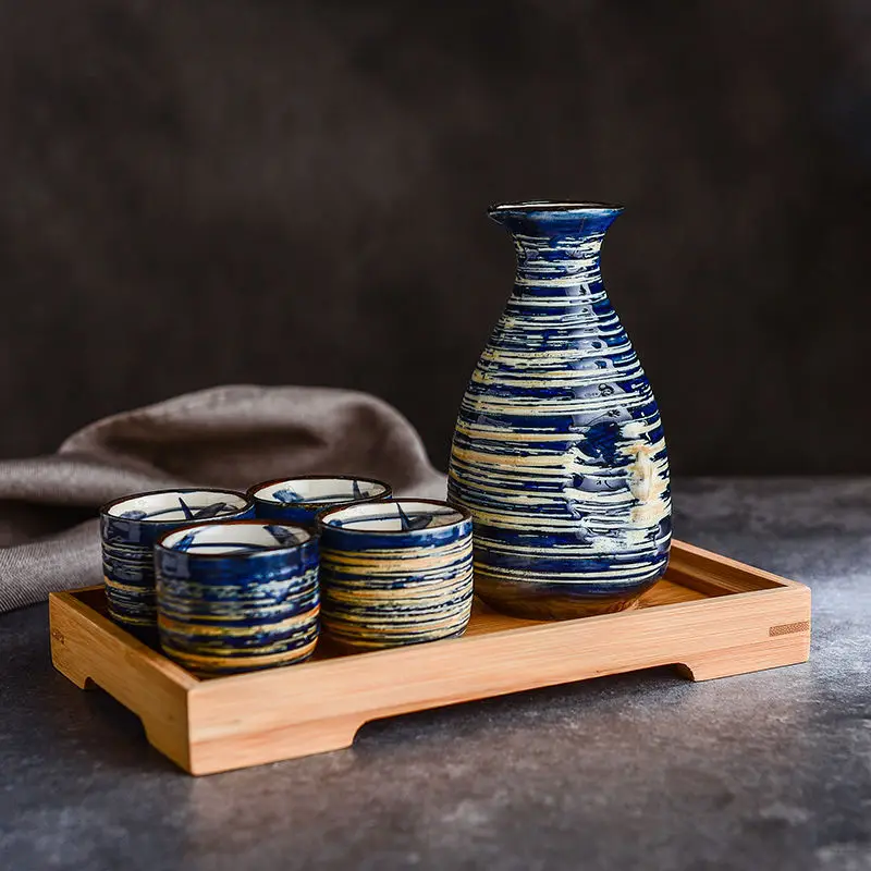 

Керамический японский набор сакэ в стиле ретро, колба для дома, бара, набор сакэ для вина, креативный виниловый набор, посуда для напитков, по...