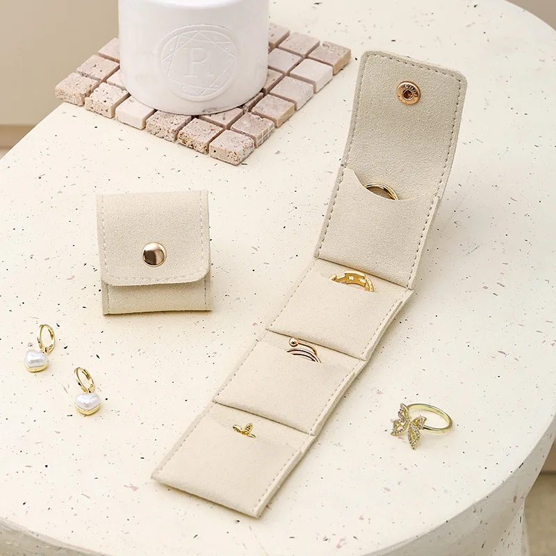 

Бархатный органайзер для украшений