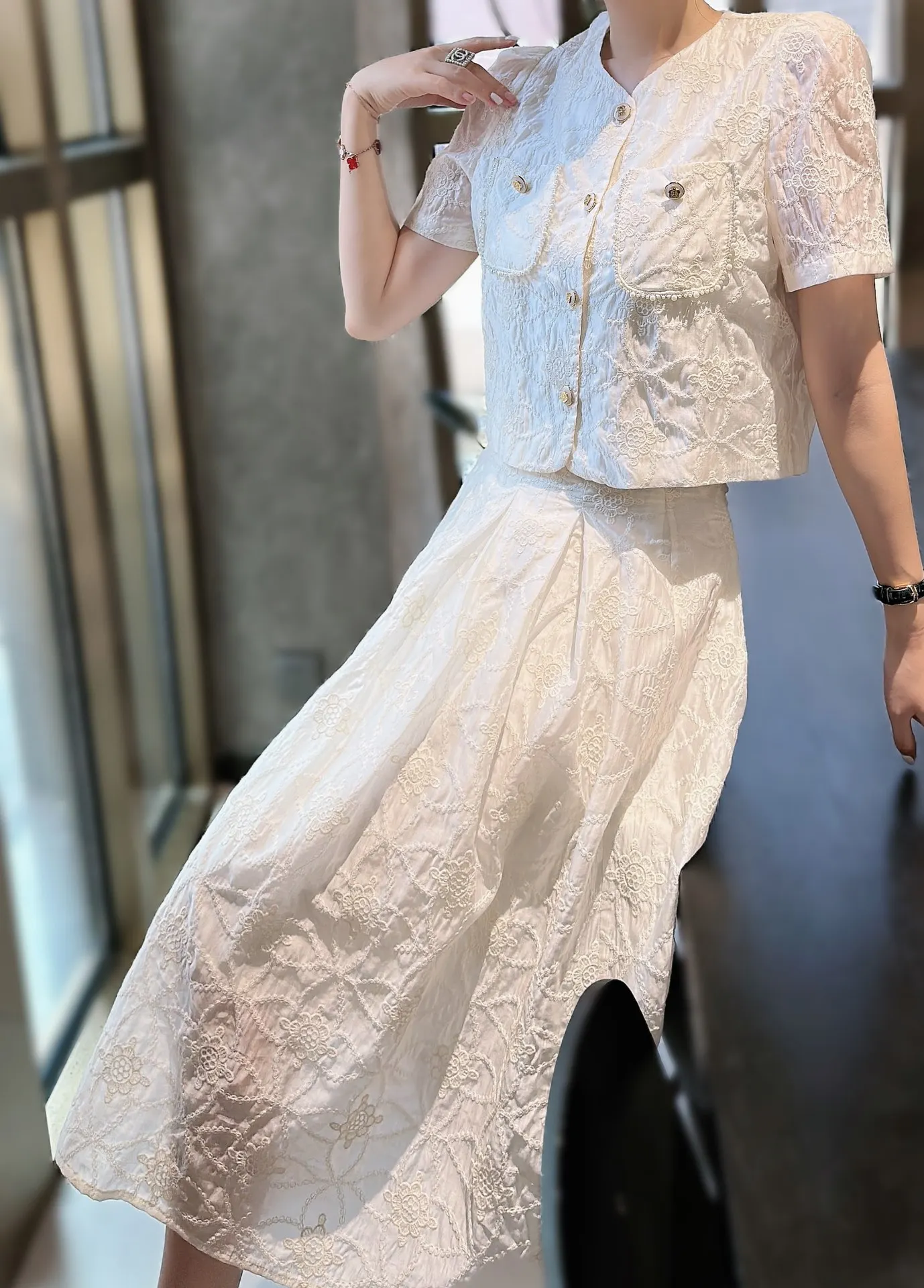 

2023 Spring/Summer Fashion New Women's Clothing Embroidery Suit 0704