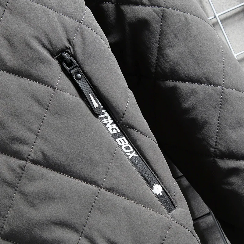 New style cotton coat Men's autumn and winter coat Thickened cotton jacket Hooded windproof plush cotton coat Winter line cotton