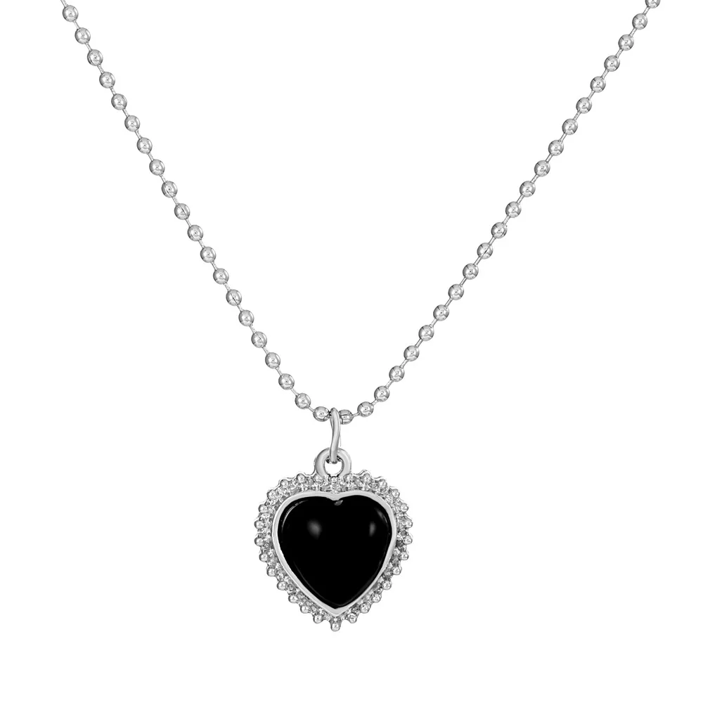 

Black heart-shaped pendant zircon necklace for women