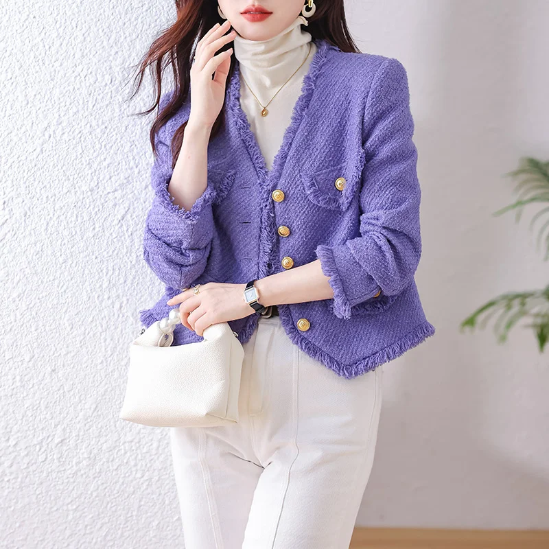 Рисунок 2 - Женская твидовая куртка с V-образным вырезом