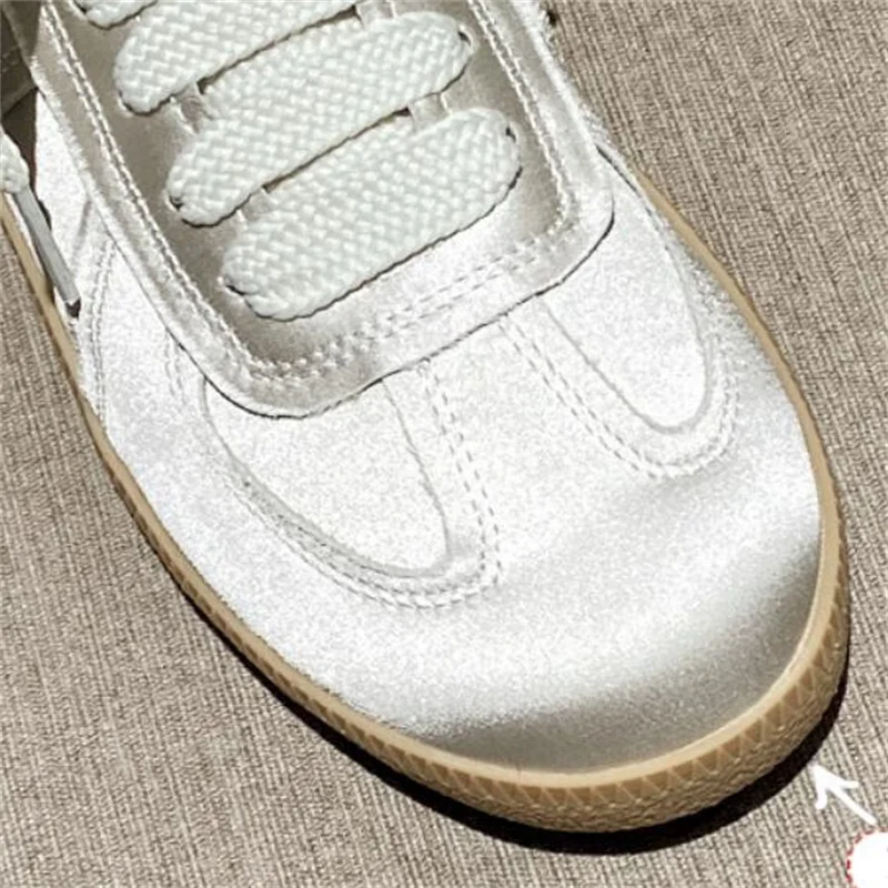 2022 New Casual Sneakers Comfortable Flat Shoes Women's Simple Sports Satin White Shoes Lace-up Zapatos De Hombre 34~40