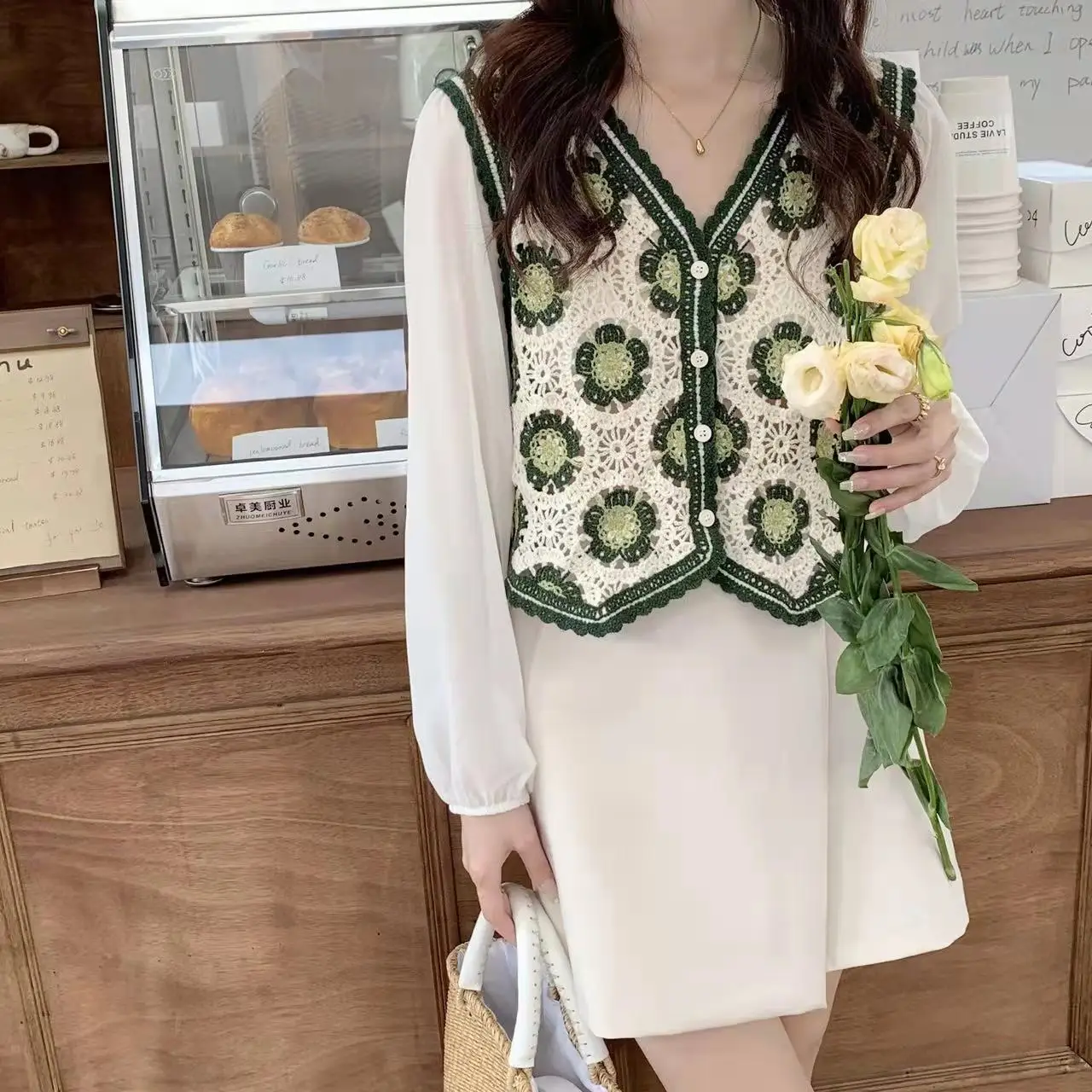 

Gentle style hollowed out hook flower small shirt 2023 summer sexy new top chiffon patchwork long sleeved knitted cardigan for w