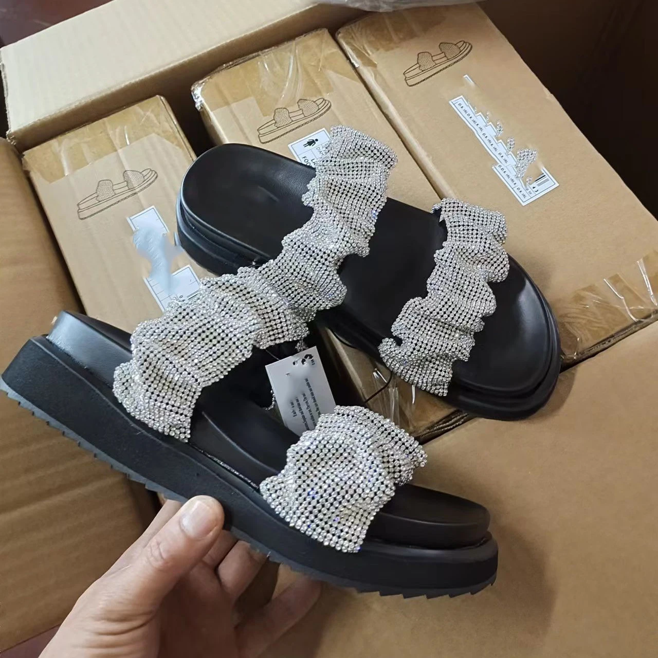 European and American 2023 new fashion casual Fashion pleated rhinestone women's platform slippers sandals