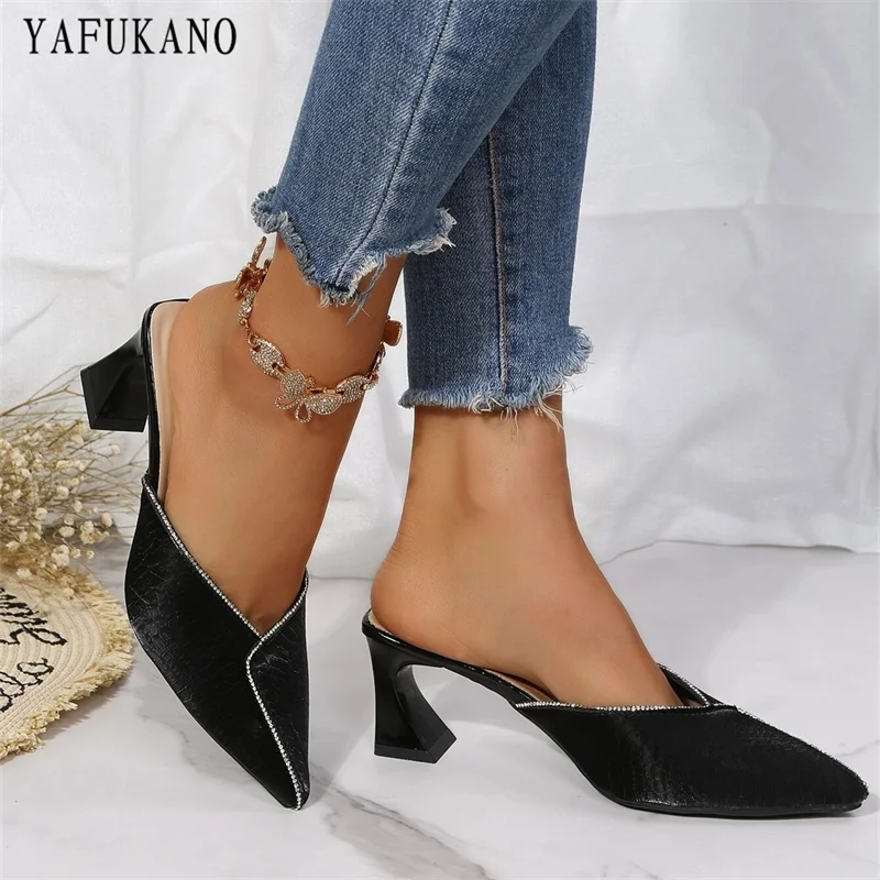 

Стразы Декор с острым носком на массивном каблуке, туфли-лодочки, Простые Модные женские тапочки, элегантные шлепанцы для вечерние, уличные ...