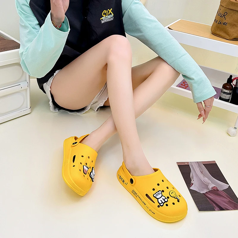 Women's Summer Beach Shoes Bathroom Home Slippers Non Slip Soft Sole Shoes Lndoor and Outdoor Slippers Girls' Baotou Slippers