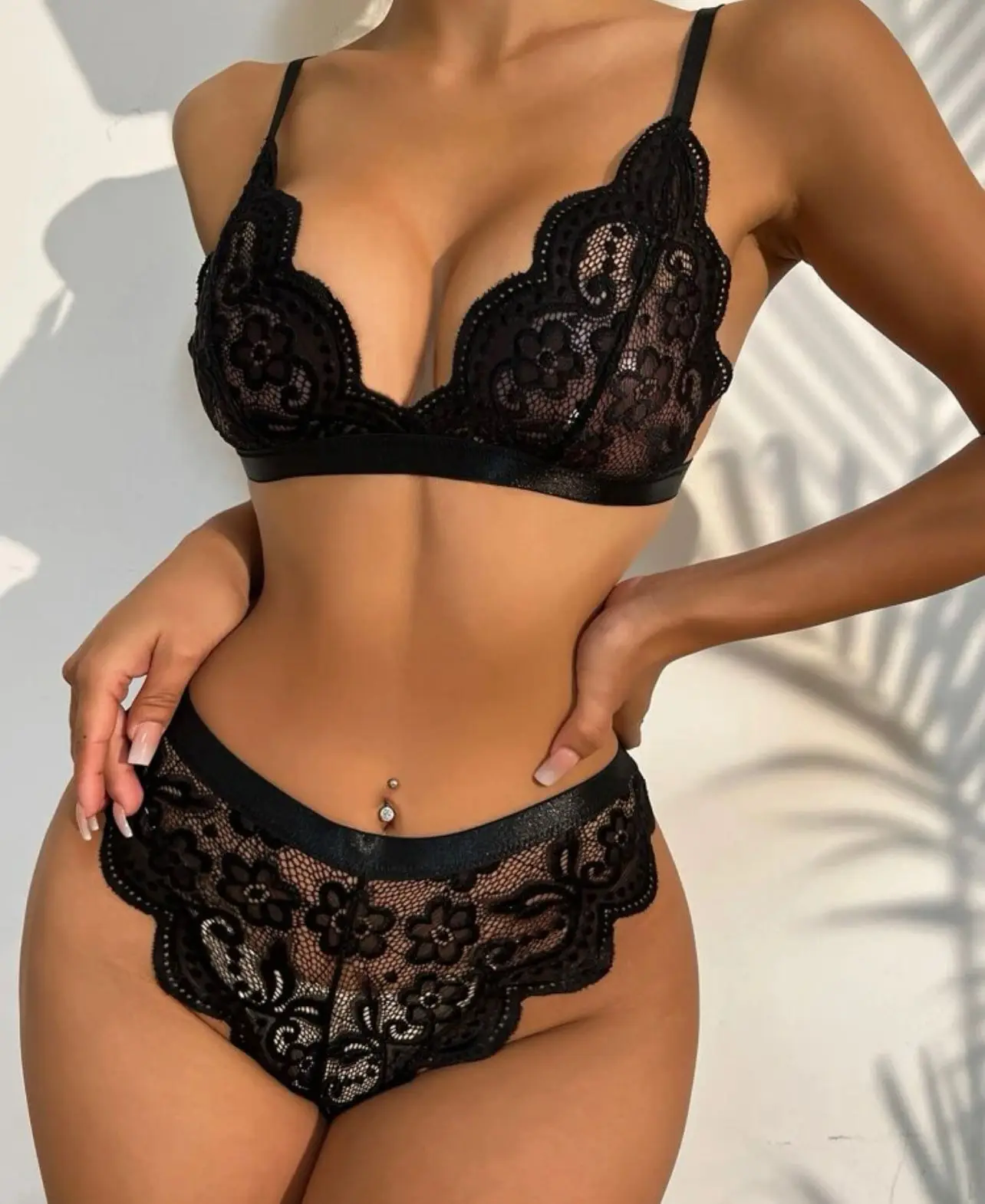 

Sexy Lingerie Set Push Up Wireless Sensual Lingerie Woman Comfortable Soft Basic Black Lace Underwear Erotic Panties 2022 New