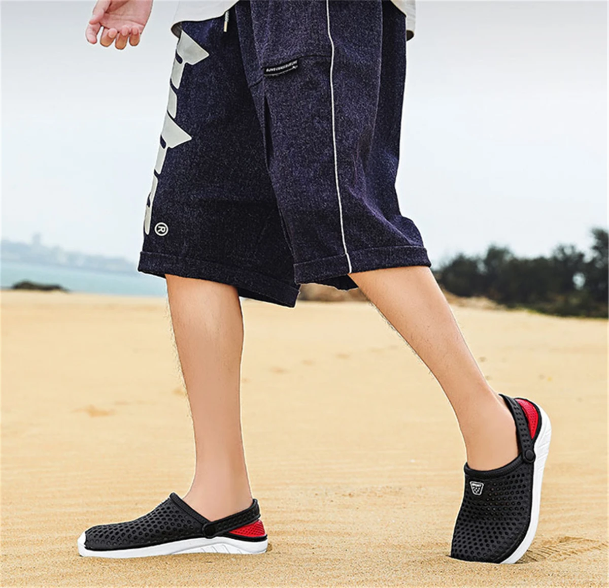 Women Breathable Slippers Outdoor Clogs Thick Sole Beach Sandals Men EVA Non-slip Home Garden Hole Shoes Couple Slides