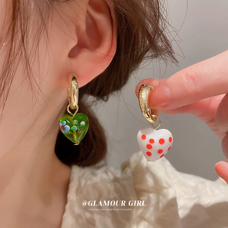 

Minar Creative Polka Dot Flower Rainbow Clear Resin Love Heart Hoop Earrings for Women Gold Color Hooks Asymmetry Earring Gifts