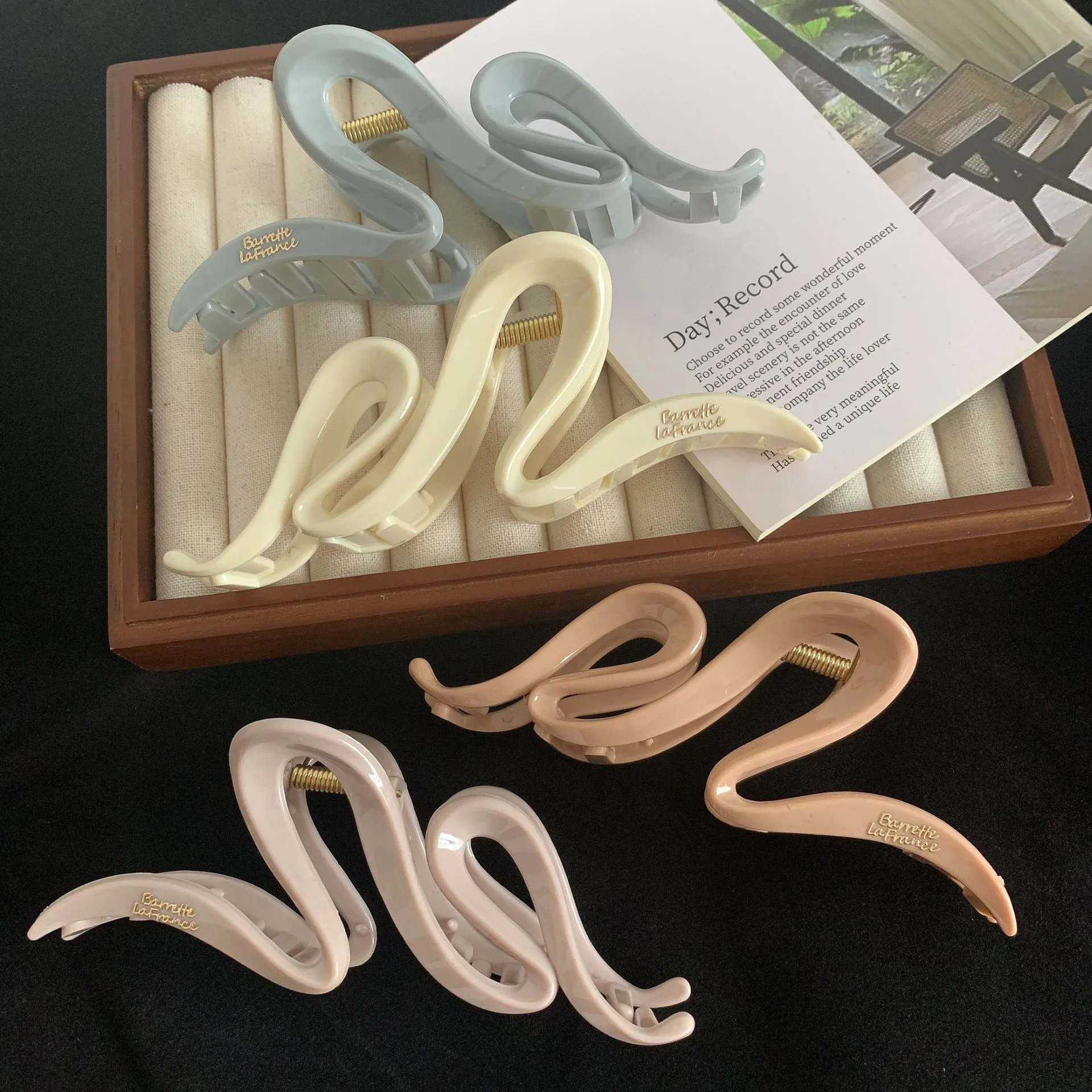 Hair Clip Shark Clip Headdress For Girl Fashion Hair Accessories For Women
