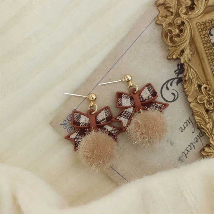 

2021 new autumn and winter light mature Girls Brown contrast color lattice bow knot plush ball earrings silver needle retro