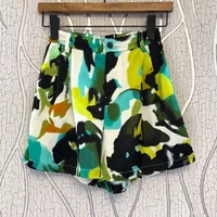 2022 summer fashion shorts high quality ladies elastic waist colorful painting prints wide leg casual shorts green pink color