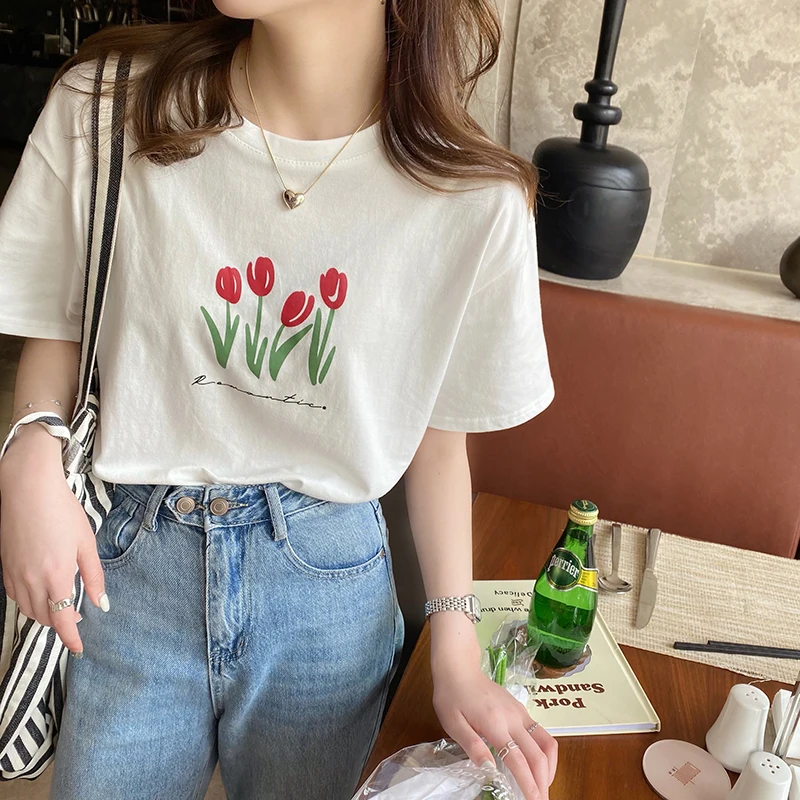 

2022 short-sleeved t-shirt women's summer new round neck loose all-match ladies knitted sweater bottoming top is thin