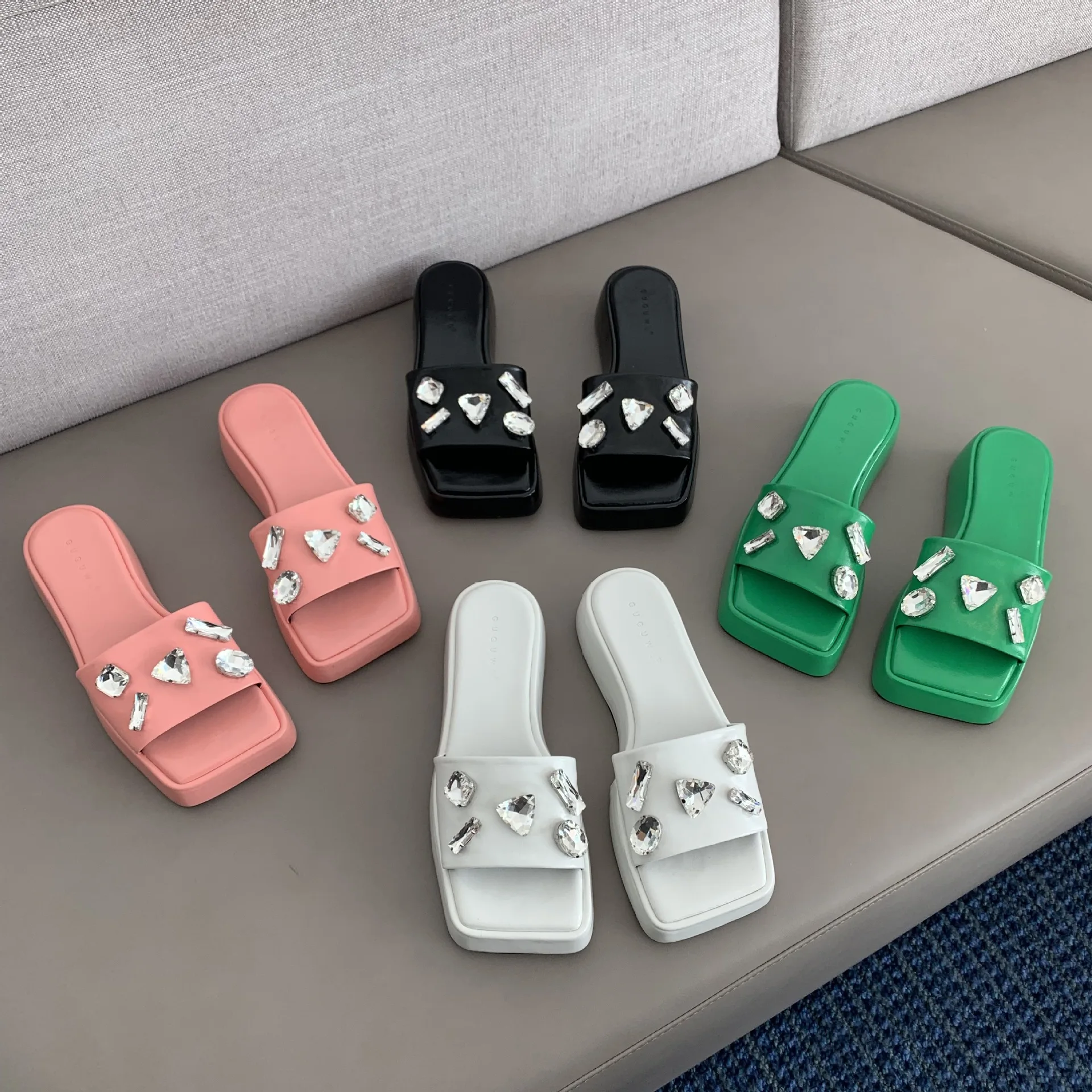 

Square Toe Female Shoes Womens Slippers Outdoor On A Wedge Luxury Slides Jelly Flip Flops Flip-Flops Platform Low 2022 Designer