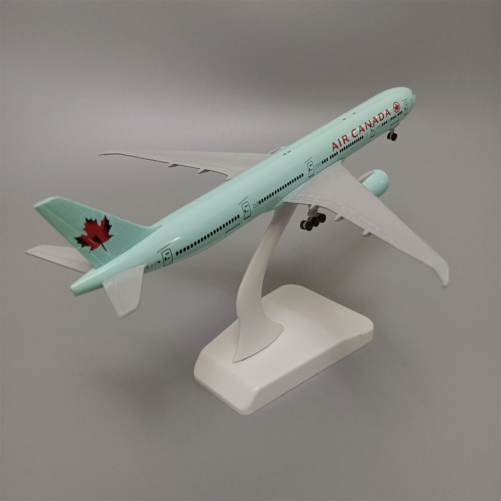 Модель самолета из металлического сплава 19 см авиакомпании Канада-авиалинии
