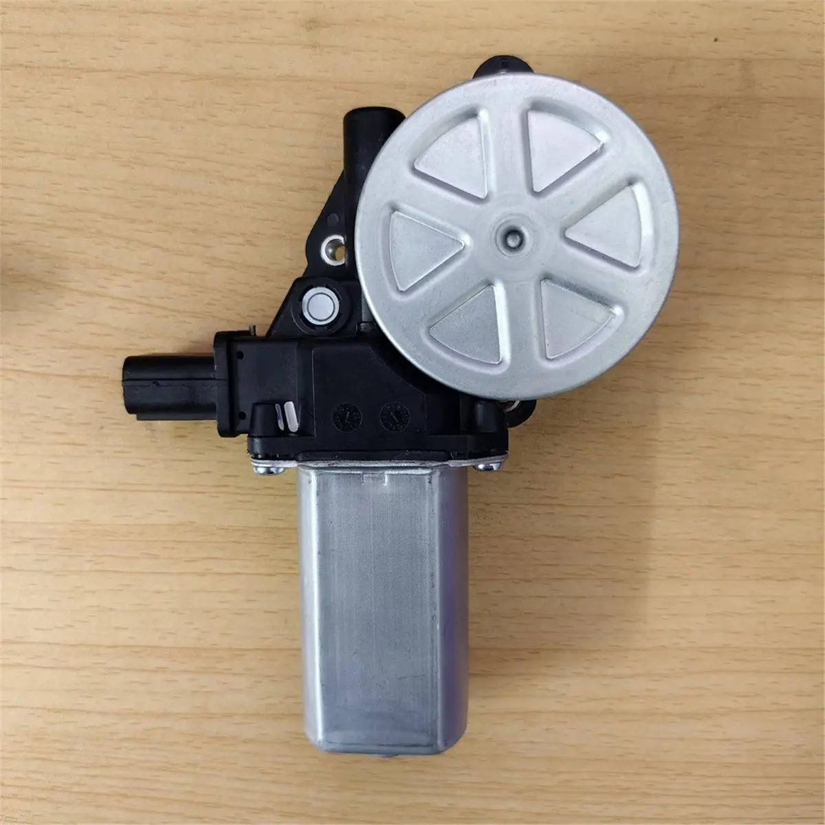 Фото Электродвигатель стеклоподъемника B09A 72250-SZH-003 72215-TP8-J01 для Honda Civic 9-го поколения и CRV 2012-2017