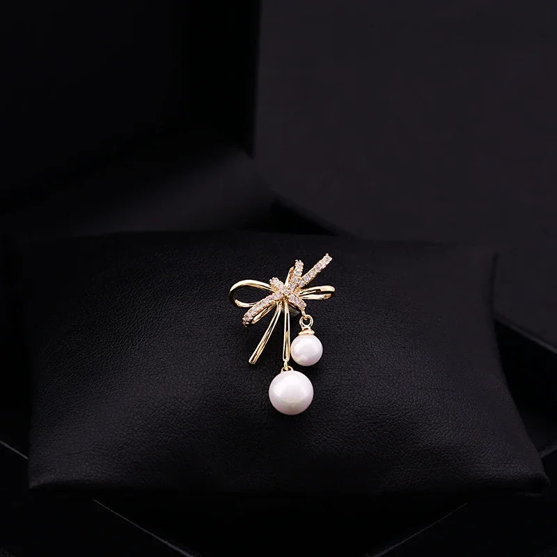 Брошь с жемчужным бантом Женская антиэкспозиционная фиксирующая пряжка в