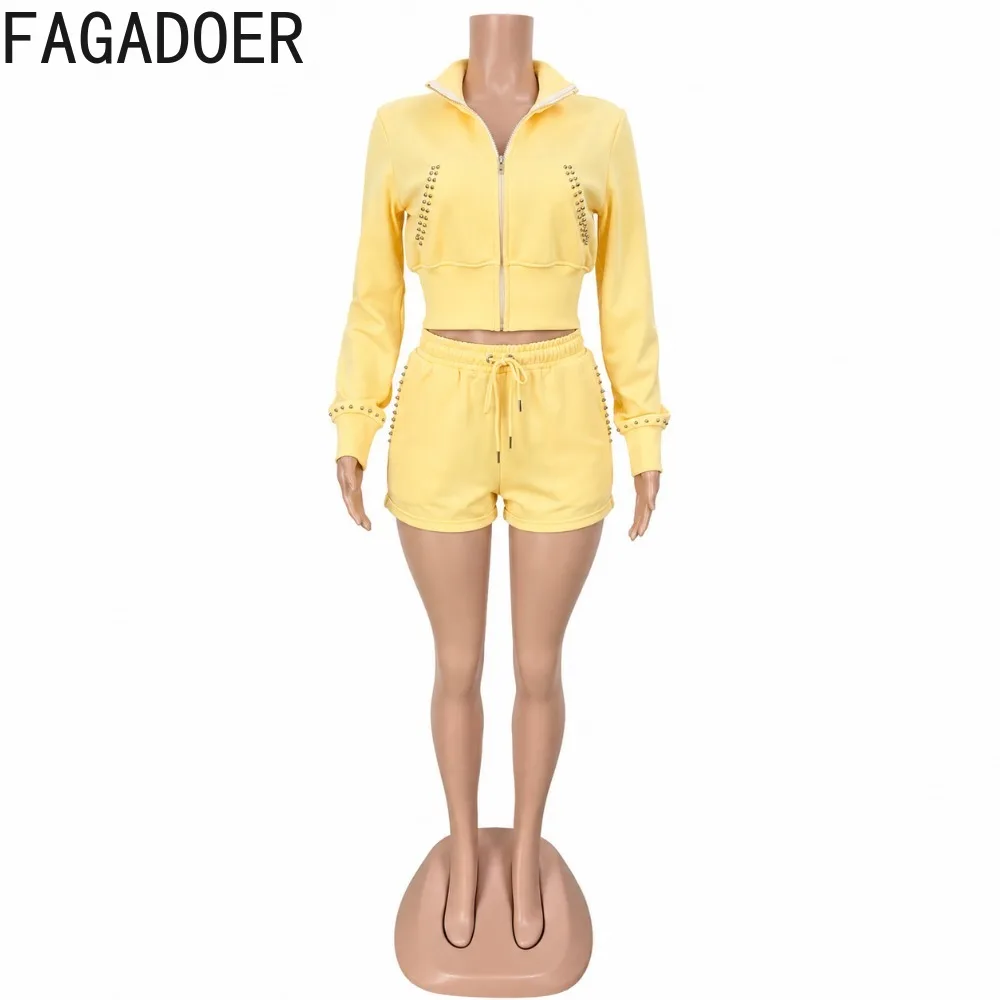 FAGADOER Повседневный спортивный комплект из двух предметов: укороченная толстовка на молнии с длинными рукавами и декоративными заклепками, шорты на шнурке, спортивный костюм в стиле стрит. (art.: 3920dd21152c3) - 3920dd21152c3