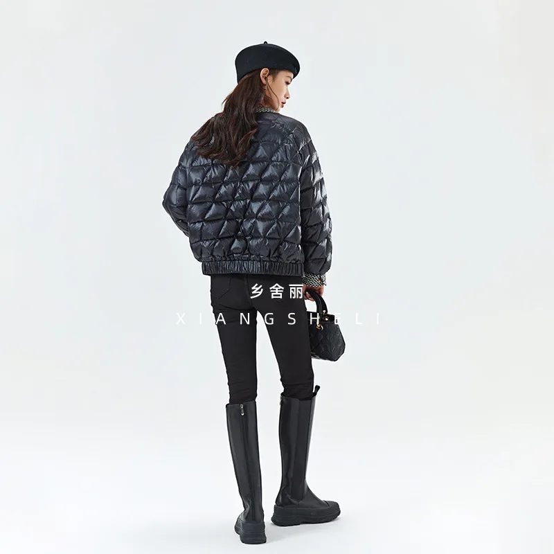 Down Jacket Women's Short Temperament Celebrity Wind Goose Down Jacket Small Wool Design Sense Round Neck Top