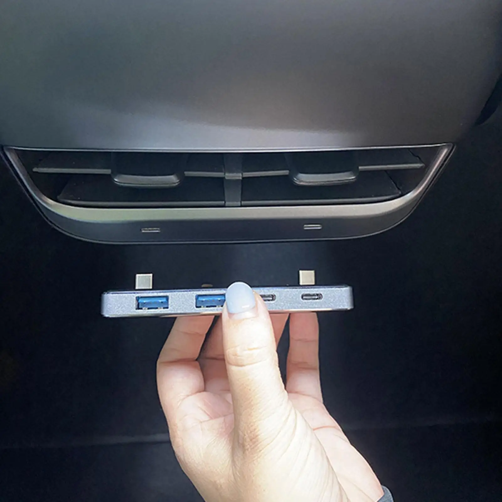 

Автомобильный USB-удлинитель с 4 портами Usb-C для флэш-карт 2021
