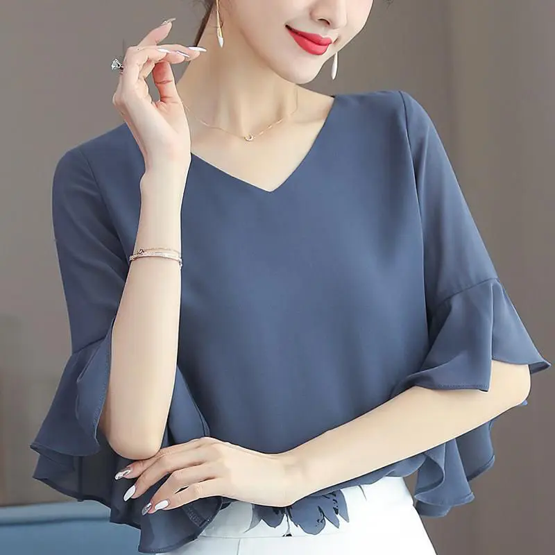 Summer thin short-sleeved chiffon shirt women's tops with skirts and wide-leg pants to wear loose  women's clothing