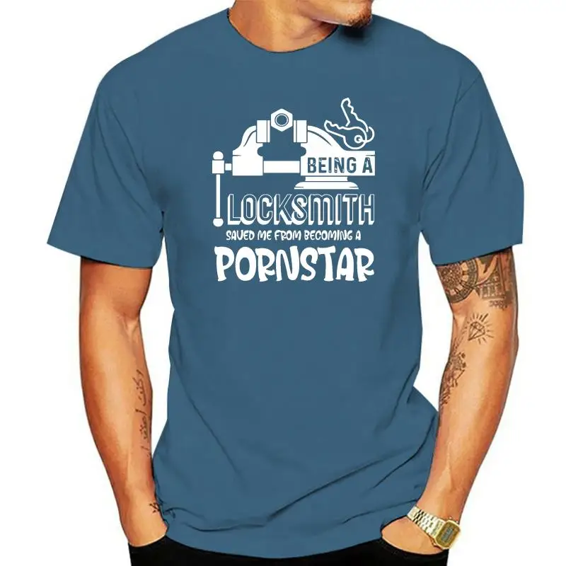 

Camiseta de hombre Being A Locksmith, camisa para mujer