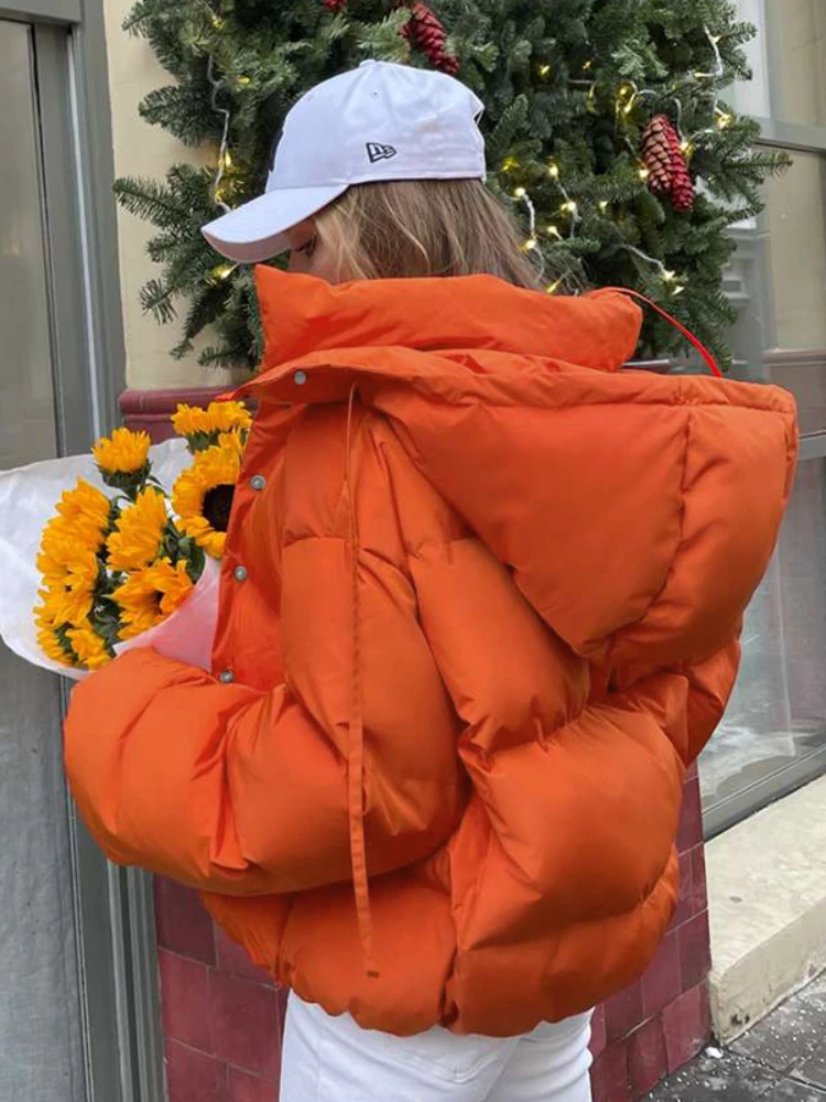 Winter Clothes Women 2023 New Style Solid Color Hooded Short Breadmaker Style Commuter Versatile Single Breasted Coat Streetwear