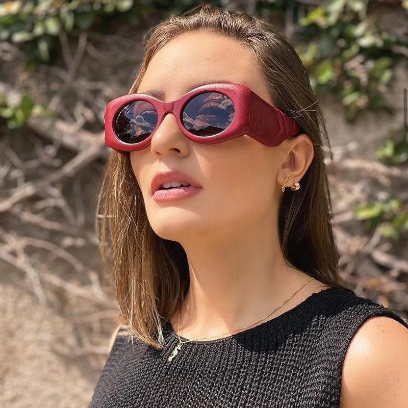

2022 New Fashion Summer Red Sunglasses Women Brand Designer Square Sun Glasses Female Men Beach Shades Ouclos De Sol