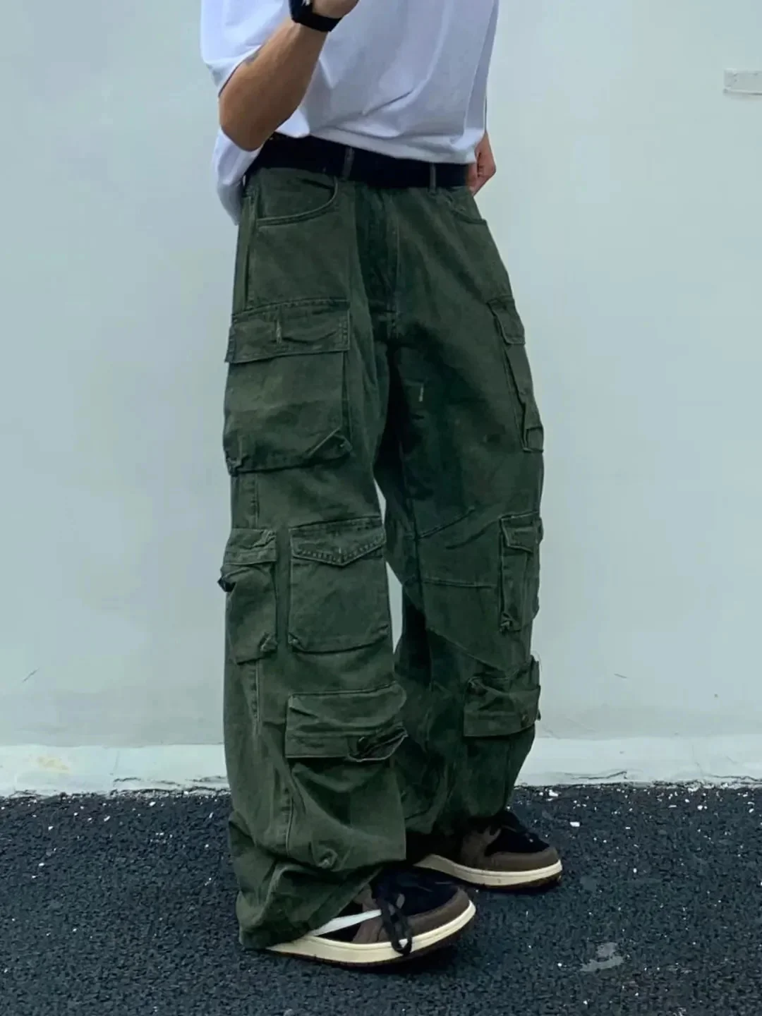 

Spring Cargo pants New Popular Rice White Multi-pockets Overalls Harajuku stays Men Loose Casual Trousers Straight Mopping Pants