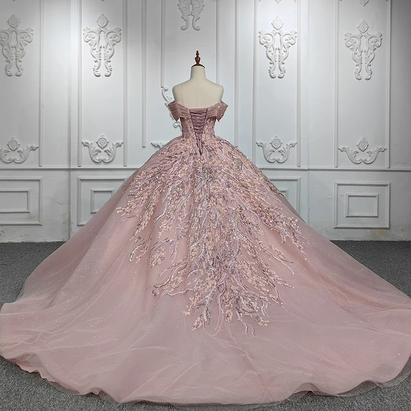 Рисунок 2 - Элегантное женское платье принцессы Quinceanera
