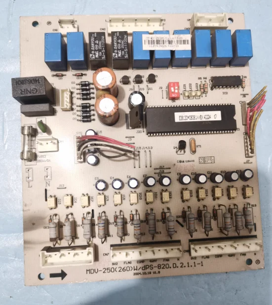 

1pc used Midea air conditioning board MDV-250(260)W-dPS-820.D.2.1.1-1