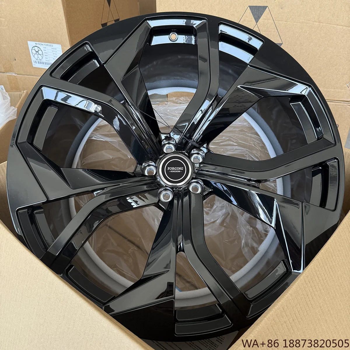 Фото Xianglun: Горячая распродажа новых легкосплавных дисков R23 R22 5X112 22*9.5j 22*10j 23*9.5j 23*10j золотисто-черного цвета для легковых автомобилей, 22 дюйма, модель RS Q8 №1