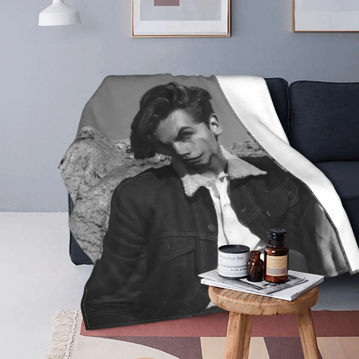 Cole Sprouse Riverdale Archie Comics Jughead Jones Blanket Flannel Spring Autumn Throw for Sofa Couch Bedspread