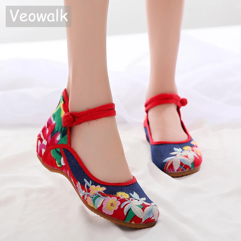 

Veowalk/женские хлопковые туфли на плоской подошве с цветочной вышивкой в стиле старого Пекина; Винтажные Повседневные Дышащие туфли для невесты с двойной пряжкой
