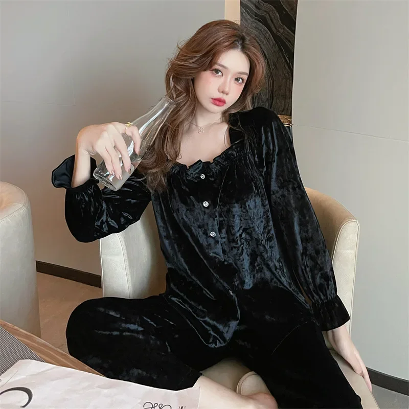 Комплект пижамный женский атласный из 2 предметов красные штаны с длинным