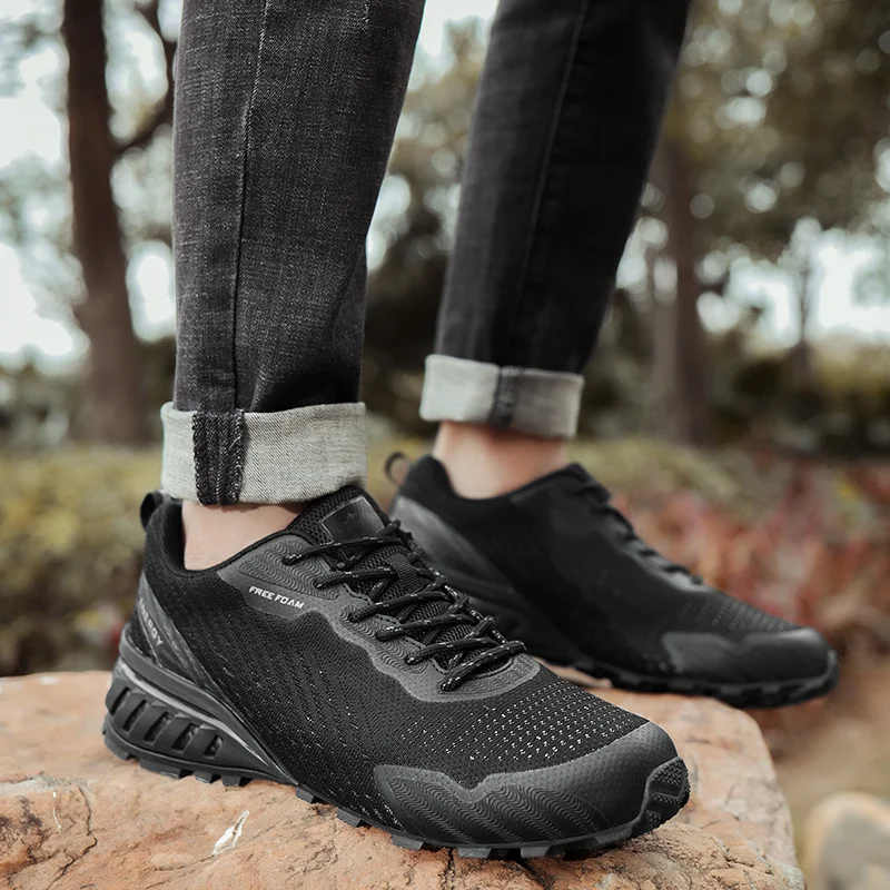 R. XJIAN Men's Cross-Country Hiking Shoes Outdoor Casual Breathable Anti-Skid Wear-Resistant Motorcycle Boots