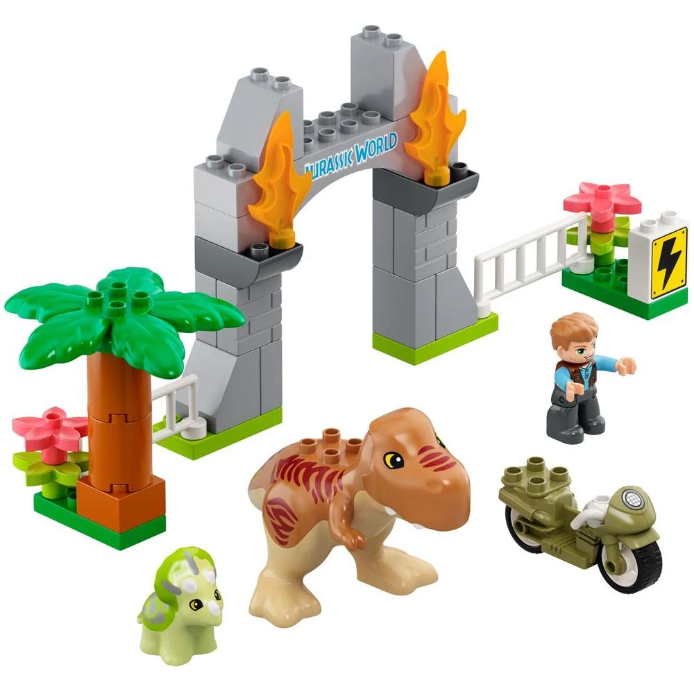 Конструктор LEGO DUPLO Побег динозавров: тираннозавр и трицератопс 10939 |