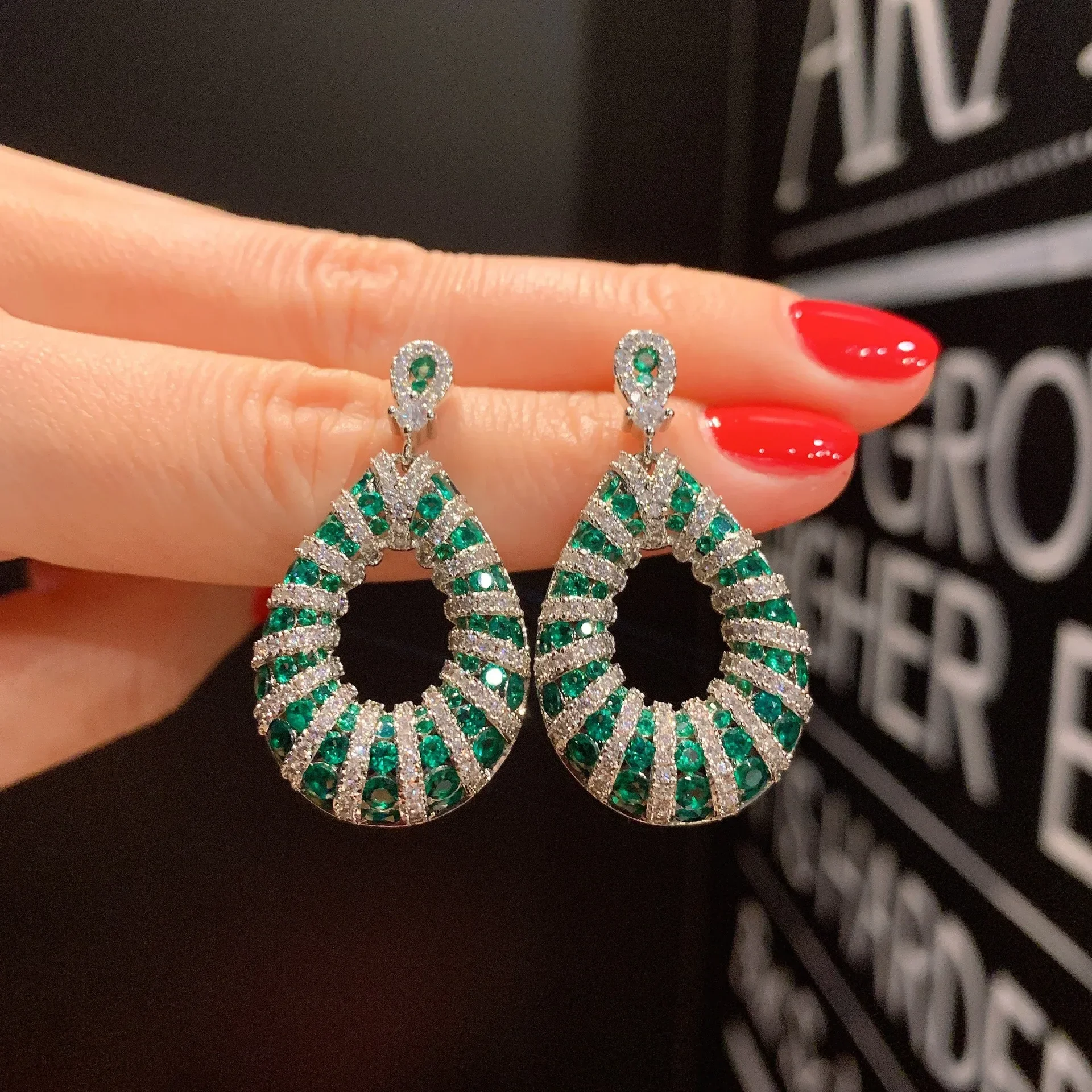 SRJewelry женские серьги красочное сокровище европейские и американские в комплекте