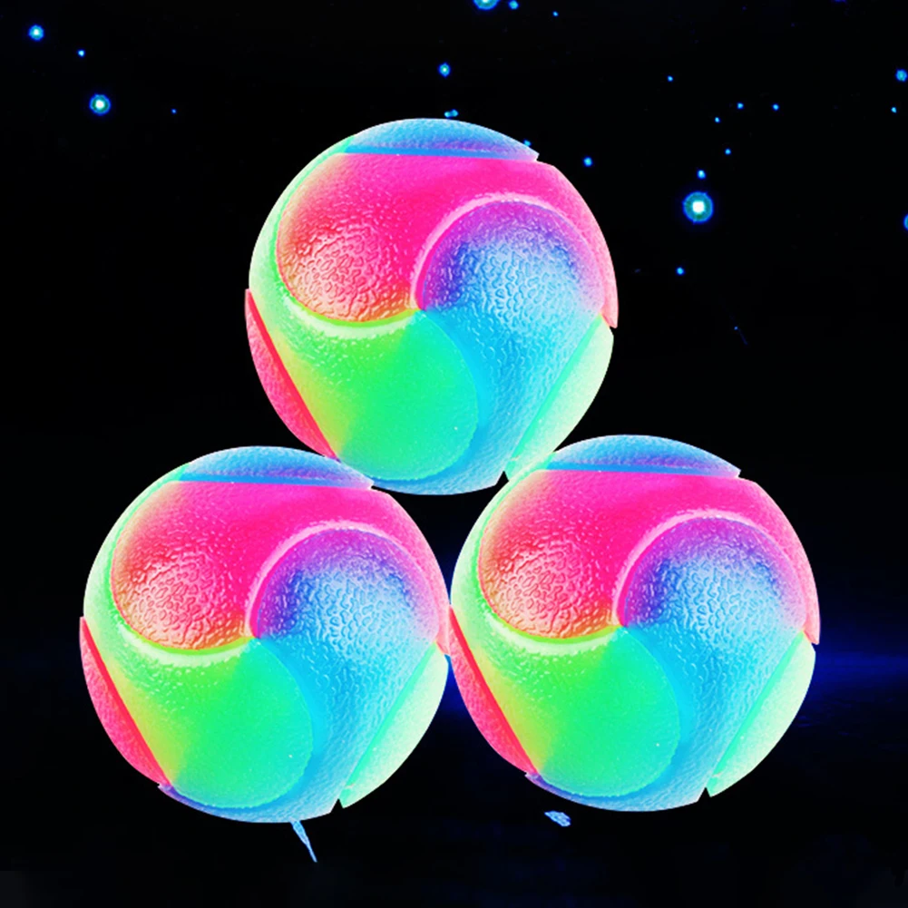 

LED Molar Ball Glowing Ball Pet Color Light Ball Interactive Toys Light up Dog Balls Flashing Elastic Ball for Cats Dog Toy Pet