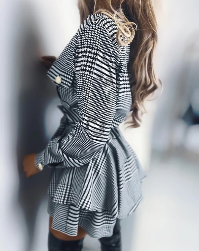 Рисунок 3 - Женский Короткий комбинезон с рисунком «гусиные лапки»