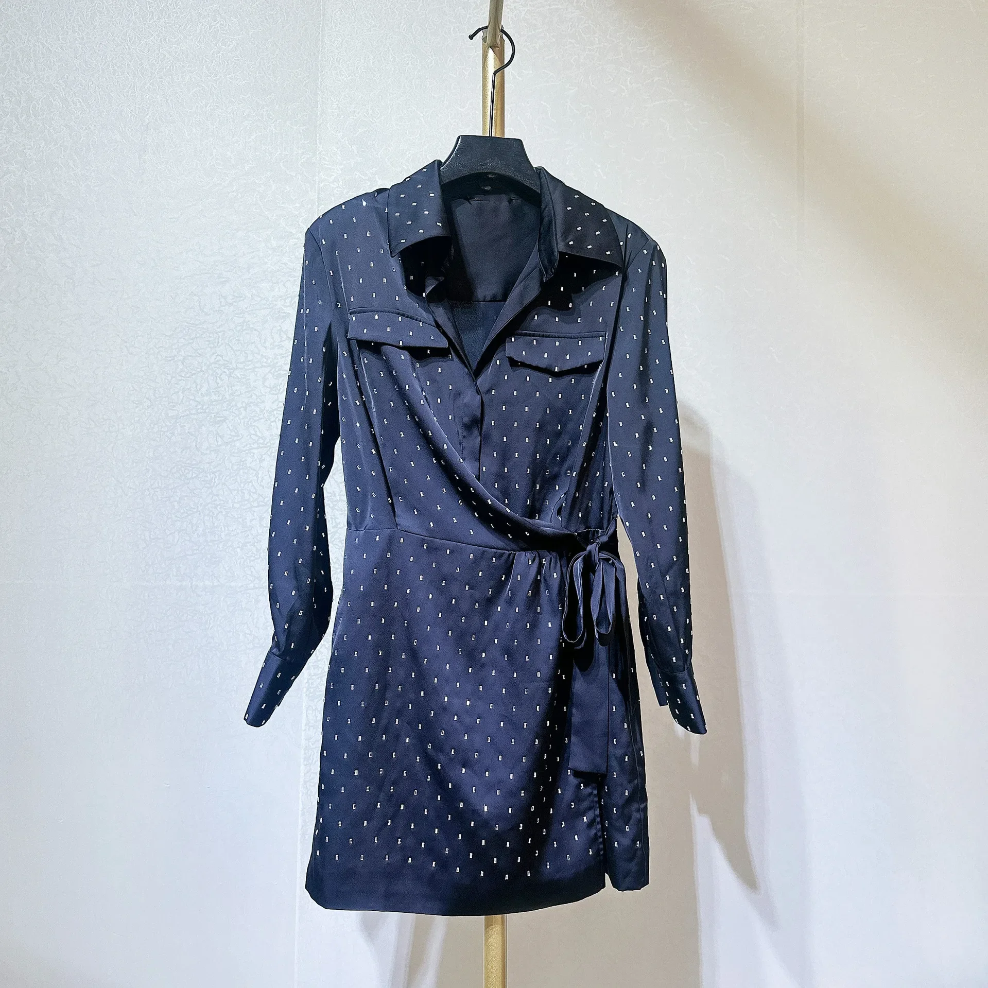 

Женское платье 2023, осеннее платье с бретельками