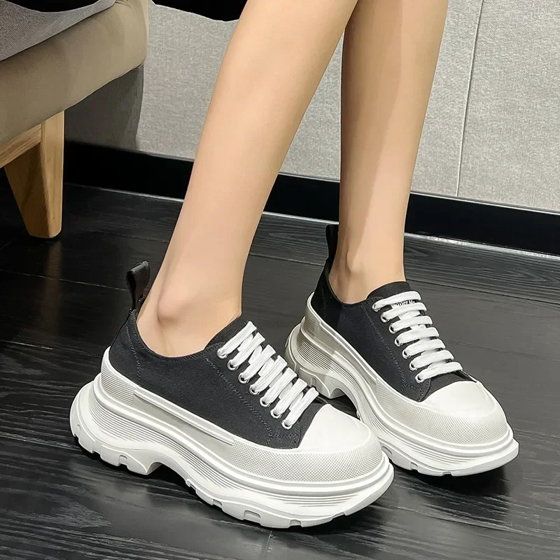 

Thick soled small white shoes Women's new muffin shoes Leather canvas shoes Casual plush single shoes Versatile dad shoes