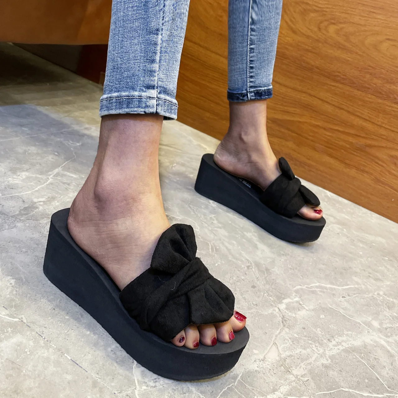 

Summer New Ladies Sandals and Slippers Outdoor Beach Casual Shoes Sponge Cake Thick Bottom Open Toe Fashion Flower Bow Slippers