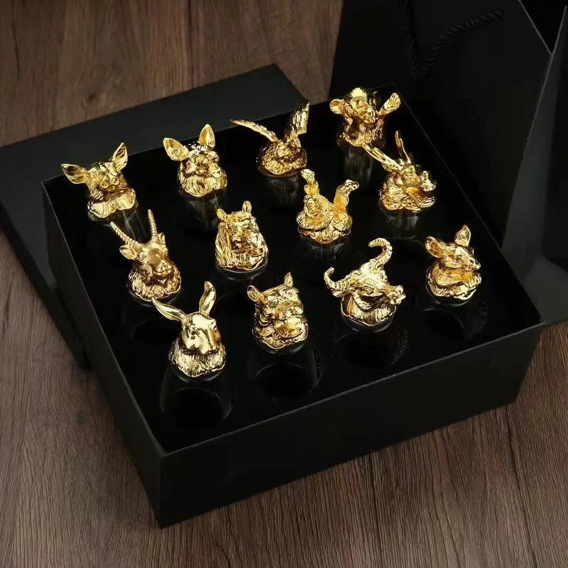 

Exquisite Set of 12 Zodiac Engraved Glass Wine Cups High-end Household Liquor Cups Lead-free Glass Delicate Gift For Friends