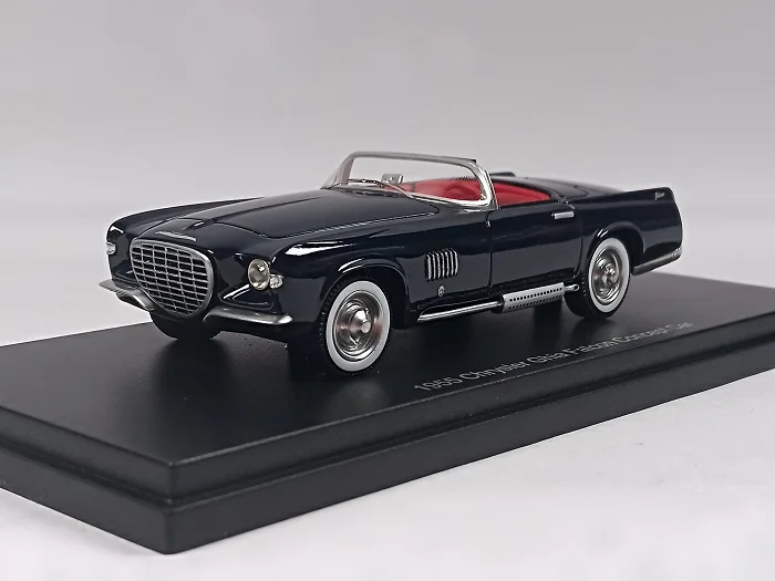 

1/43 NEO ChryslerGhia Falcon Concept полимерная модель автомобиля
