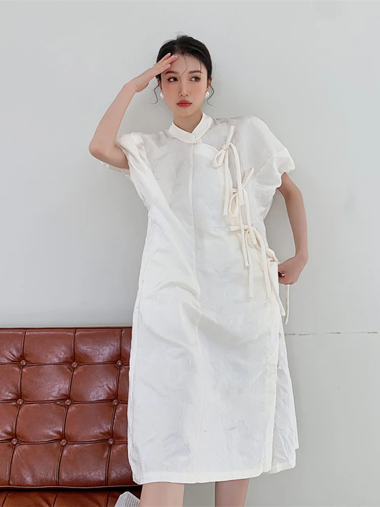 Женское платье с воротником-стойкой GVUW однотонное Бандажное до середины икры