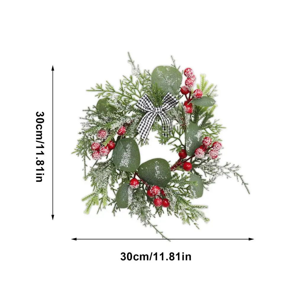 Искусственный рождественский венок с ягодами