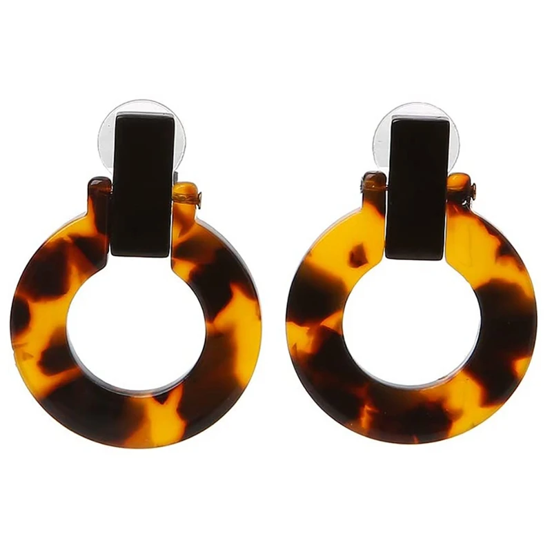 

Acetate Earrings Wild Simple Circle Earrings Earrings (Random Color)