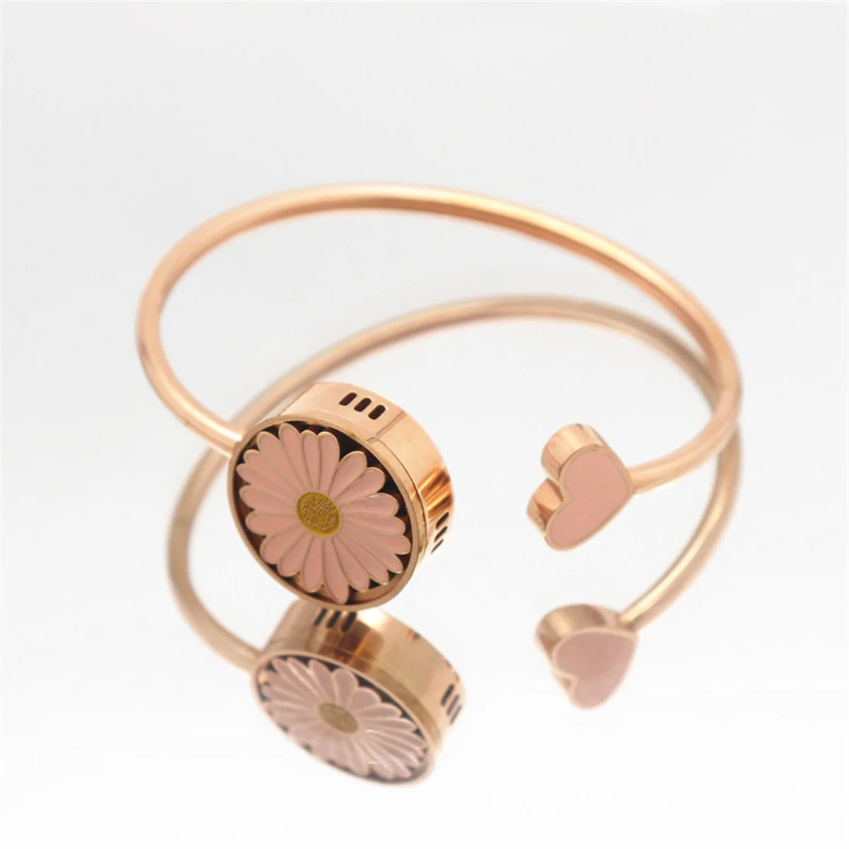 

Daisy Mosquito Repellent Bracelet Stainless Steel Negative Ion Fragrance Summer Bracelet Essential Oil Anti-mosquito Bracelet